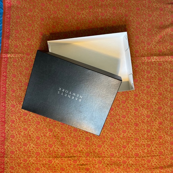 Barneys New York Gift Box - RARE - Picture 8 of 10